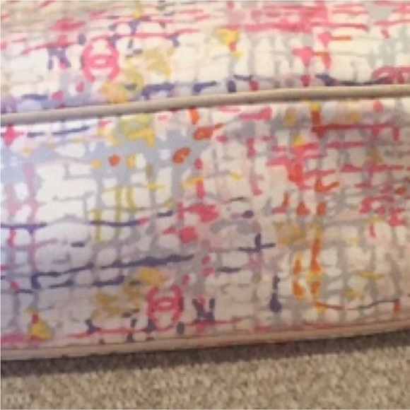 💕Chanel💕 multicolor rare retired clover, XL tote - Picture 8 of 16